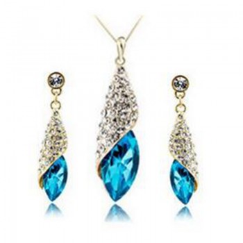 OMHXZJ Wholesale Woman Desert Light Gold AAA Zircon Crystal 18KT Platinum Necklace Earrings Bracelets Jewelry Sets  ST04-1