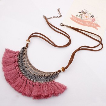2018 New Alloy Crescent Moon Pendant Necklace Fashion Bohemia Colorful Tassels Sweater Chain Necklace Woman Accessories