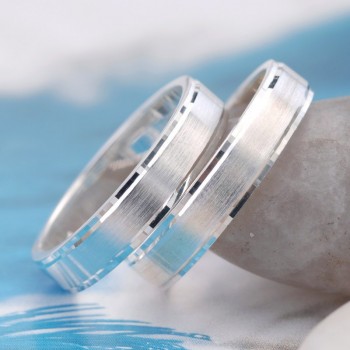 OMHXZJ Wholesale European Fashion Woman Man Party Wedding Gift Silver Simple Lovers 925 Sterling Silver Ring RR205
