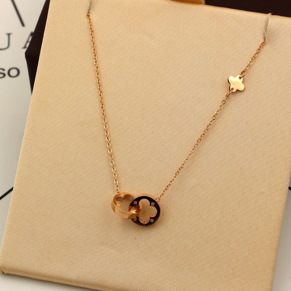 Women Jewelry Two Circle Double Buckle Necklace Hollow Clover Pendant Necklace Female Stainless Steel Gold Clavicle K0024