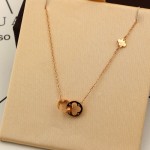 Women Jewelry Two Circle Double Buckle Necklace Hollow Clover Pendant Necklace Female Stainless Steel Gold Clavicle K0024