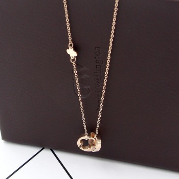 Women Jewelry Two Circle Double Buckle Necklace Hollow Clover Pendant Necklace Female Stainless Steel Gold Clavicle K0024
