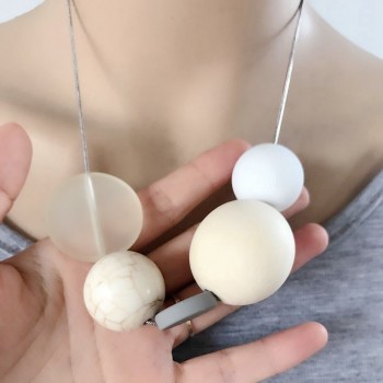 Free Shipping New Fashion Sweet Design Snake Chain Wood Ball Natural Stone Choker Necklace