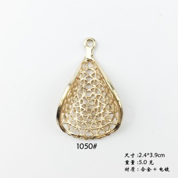 10pcs/lot Wholesale High Quality Fashion Gold Color Charm Leaf Hollow Leaves Charms Pendant For Necklace Jewelry Accessories