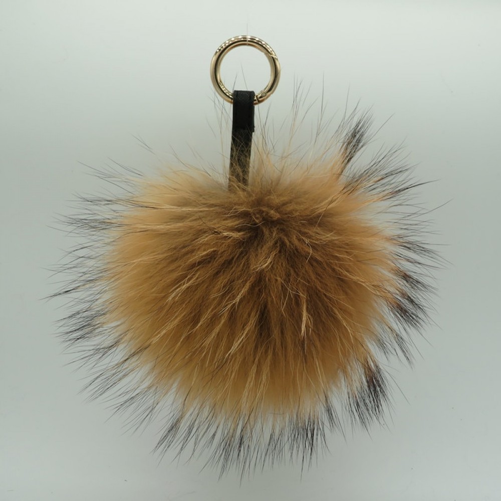 Luxury 15cm Fluffy Raccoon Fur Ball Keychain Real Fur Keychain Pom pom Key Chain Pompom Keyring Charm Women Bag Pendant Dec