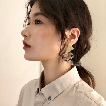AOMU Vintage Geometric Oval Big Round Circle Houndstooth Plaid Stud Earrings For Women Statement  Cloth Earrings Fabric Jewelry
