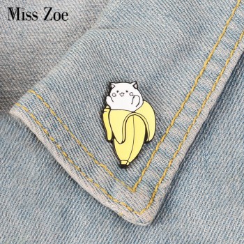 Cat Banana Enamel Pins Cartoon Animal Fruit Brooches Badge Denim jeans Lapel Pin Cute Kitten Jewelry Gift for Friends Kids
