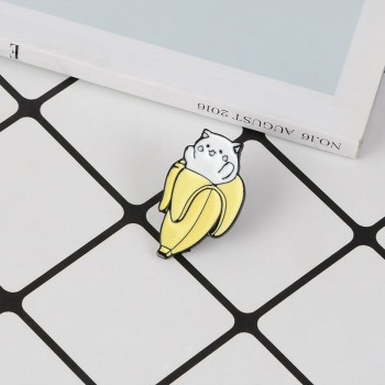 Cat Banana Enamel Pins Cartoon Animal Fruit Brooches Badge Denim jeans Lapel Pin Cute Kitten Jewelry Gift for Friends Kids