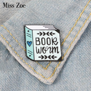 Blue book Enamel Pins Cartoon Reading Brooches Badge Denim jeans Lapel Pin Cute Book Lover Jewelry Gift for Friends Kids