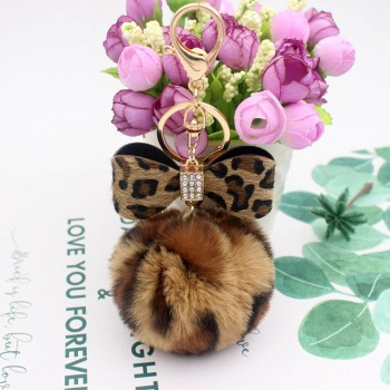 8CM Leopard Print Pompom Keychain Fluffy Faux Rabbit Fur Ball Women Handbag Pendants Car Key Ring Crystal Bow Key Chains Jewelry