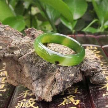 Need male and female models natural green agate jade ring finger ring authentic chalcedony plants into thin strips