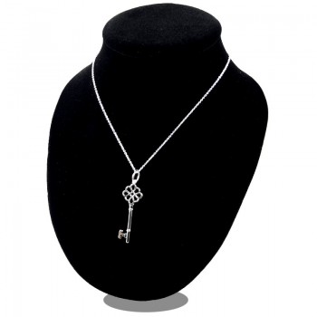 OMHXZJ Wholesale Personality Fashion OL Woman Girl Party Gift Silver Hollow Key 925 Sterling Silver Charm Pendant Necklace CH90