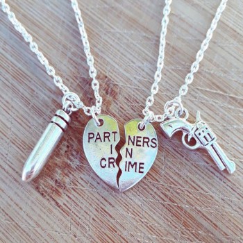 Partners in Crime Necklaces Pendant Friendship Best Friend Sweapon Gun Bullet Choker Couple Necklace For Women Jewelry Bff Gift