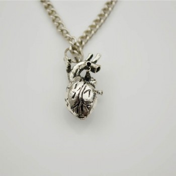 Unique Retro 3D Anatomical Human Hollow Heart Pendant Necklace Sweater Chain