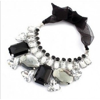 2015 Fashion sautoir Candy color ribbon irregular stone chain Hot Sales Fashion Vintage Flowers Studded Rhinestone Necklace