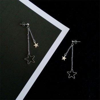 Fine jewelry woman stud earring lovely fashion stars long earrings Young girl stud earrings Simple metal golden star earrings