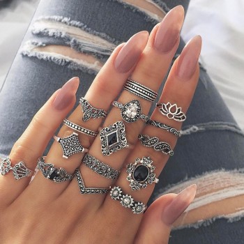LE SKY Vintage Rings for Women Boho Geometric Flower Crystal Ring Set Bohemian Midi Finger Ring Combination Set Ring Jewelry