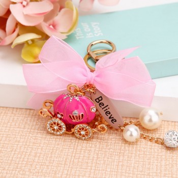 Creative gift cute princess pumpkin car keychain crystal car key holder female rhinestone bag pendant key chain