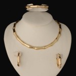 2018 HOT dubai Filled Women Party Jewelry Set Women Wedding Necklace Bracelet Earring Ring African Beads Jewelry Set