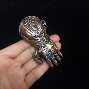2018 new Marvel Avengers 3 Thanos Infinity glove Gauntlet Keychain Anime Key Ring For Gift Chaveiro Key chain Jewelry porte clef