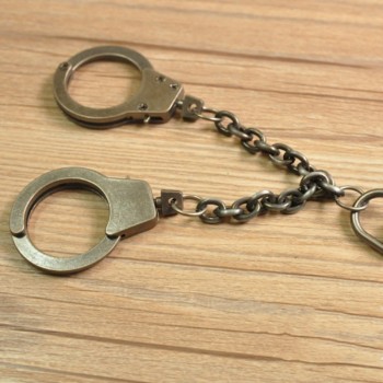 Police Officer Cosplay Creative Policewoman Handcuff Keychain Charms Pendant Car Key Keyring Handbag Key Chain Chaveiro