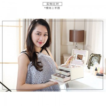 Three Layers 2018 Classical High Quality Leather Jewelry Box Jewelry Exquisite Makeup Case Jewelry Organizer Fashion Gift Box