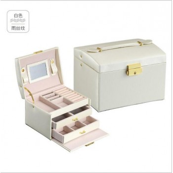 Three Layers 2018 Classical High Quality Leather Jewelry Box Jewelry Exquisite Makeup Case Jewelry Organizer Fashion Gift Box