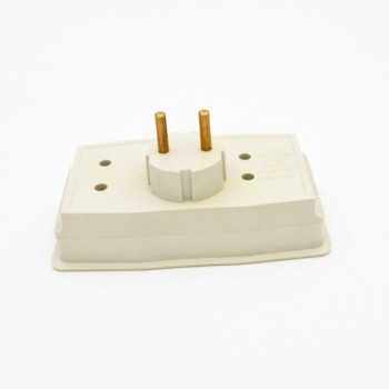 Independent switch Germany socket Splitter 3 jacks 3 way outlet extend plug socket UK/US/EU/AU to Germany converter hot sell