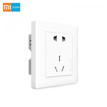 2017 New Arrival Original Xiaomi Smart Wall Socket Plug WiFi Wireless Remote Socket Adaptor Power on and off via Phone 10A/2500W