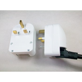 UK to EU schuko power plug converter uk adaptor with fuse,Germeny to UK Adaptor plug white Black 400 pieces