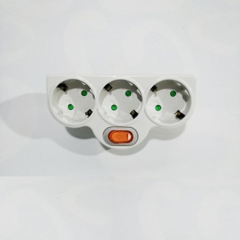 4.8MM EU Plug Power Socket 1 TO 3 Way EU Standard Power Adapter Socket 16A Travel Plugs European Type Conversion Plug