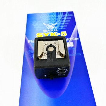 SEAGULL SYK-5 Wireless Remote Hot shoe Flash Slave Trigger Synchronizer Controller with PC Socket For Canon Nikon Sony Pentax